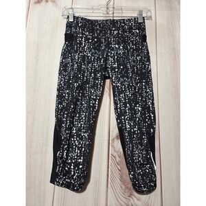 Athleta Be Free Knicker Black White Speckled Mesh Running Leggings XXS Active